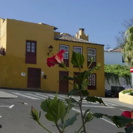 Canarian House With Views And Pool Los Realejos