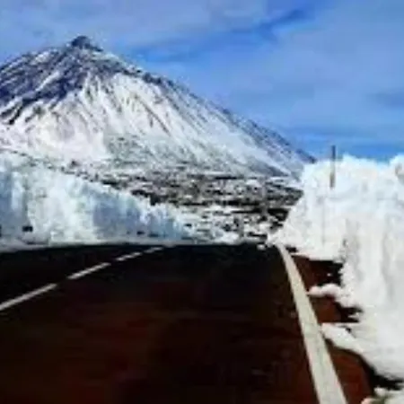 Canarian House With Views And Pool * Лос-Реалехос