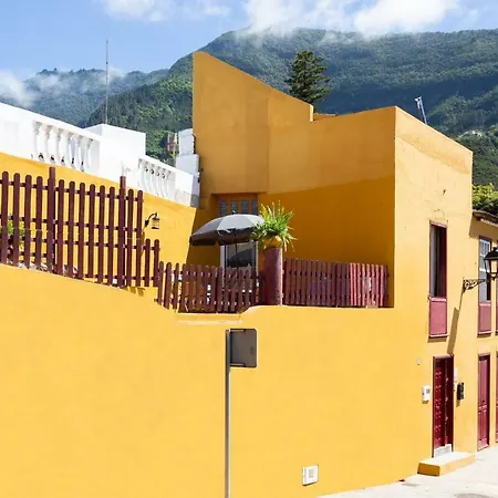 Canarian House With Views And Pool Feriehus Los Realejos