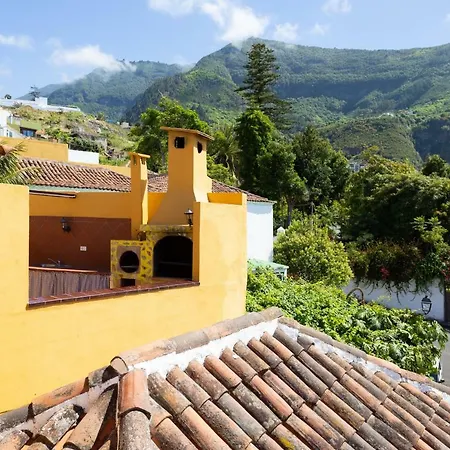 Feriehus Canarian House With Views And Pool Los Realejos