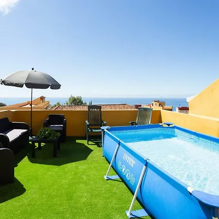 Canarian House With Views And Pool Feriehus