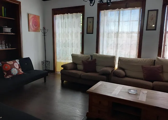 בית נופש Canarian House With Views And Pool *