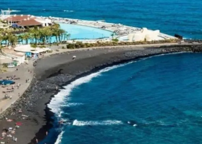 Canarian House With Views And Pool * לוס ריאלחוס